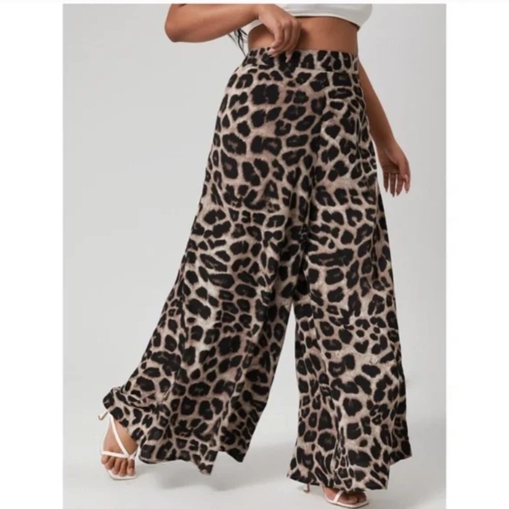 Plus Boho Tan leopard print wide leg palazzo pants